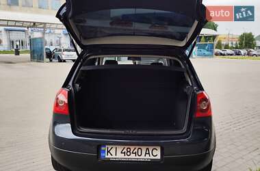Хэтчбек Volkswagen Golf 2008 в 