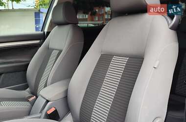 Хэтчбек Volkswagen Golf 2008 в 