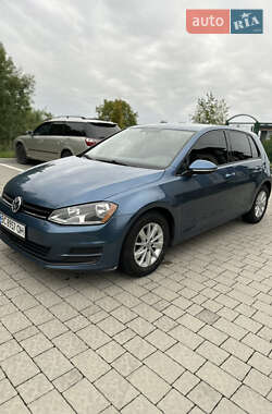 Хэтчбек Volkswagen Golf 2016 в Львове