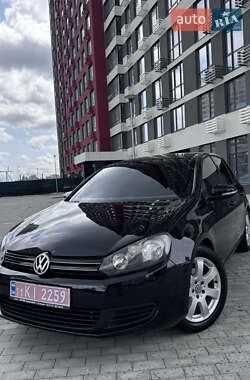 Хетчбек Volkswagen Golf 2010 в Києві