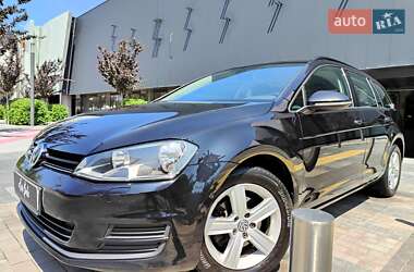 Универсал Volkswagen Golf 2016 в Киеве