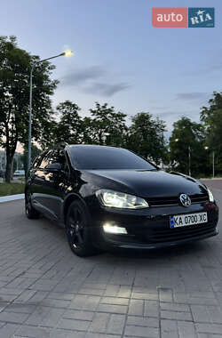 Універсал Volkswagen Golf 2013 в Києві