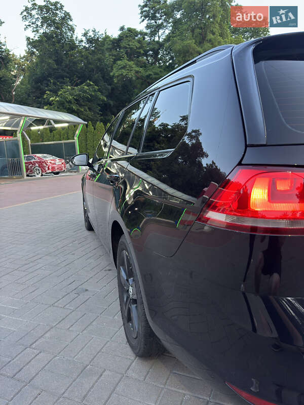 Универсал Volkswagen Golf 2013 в Киеве