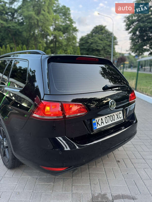 Универсал Volkswagen Golf 2013 в Киеве