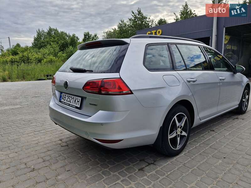 Універсал Volkswagen Golf 2013 в Вінниці