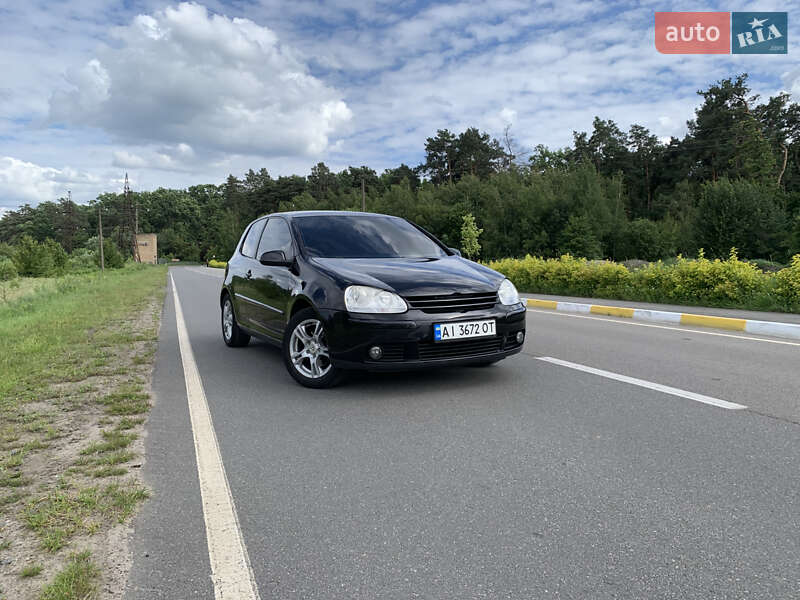 Хетчбек Volkswagen Golf 2006 в Бучі