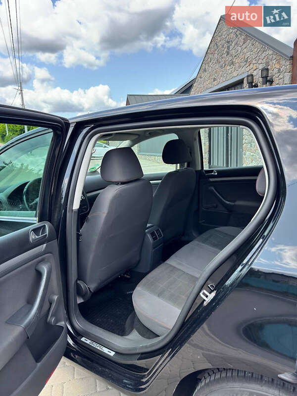 Хэтчбек Volkswagen Golf 2007 в Белой Церкви