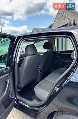 Хэтчбек Volkswagen Golf 2007 в 