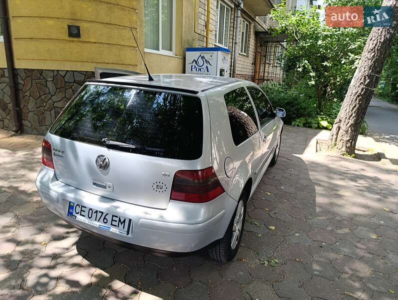 Хетчбек Volkswagen Golf 1999 в Чернівцях
