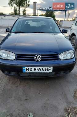 Хетчбек Volkswagen Golf 2001 в Теофіполі