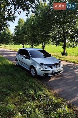 Хэтчбек Volkswagen Golf 2006 в 