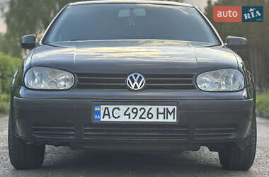 Хетчбек Volkswagen Golf 2000 в Ковелі