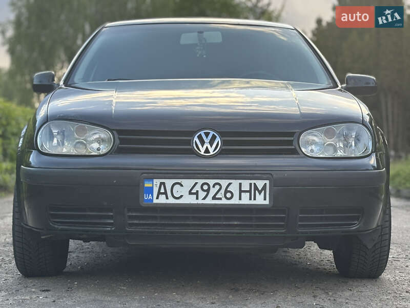 Volkswagen Golf 2000
