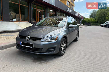 Универсал Volkswagen Golf 2015 в Луцке