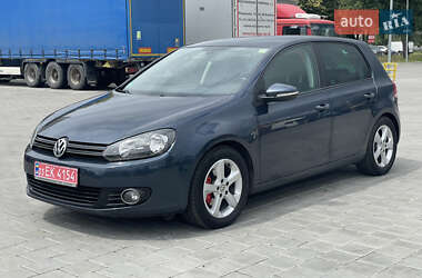 Хэтчбек Volkswagen Golf 2009 в Черкассах