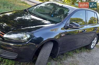 Хэтчбек Volkswagen Golf 2009 в Карловке