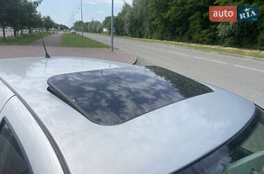 Хетчбек Volkswagen Golf 2001 в 