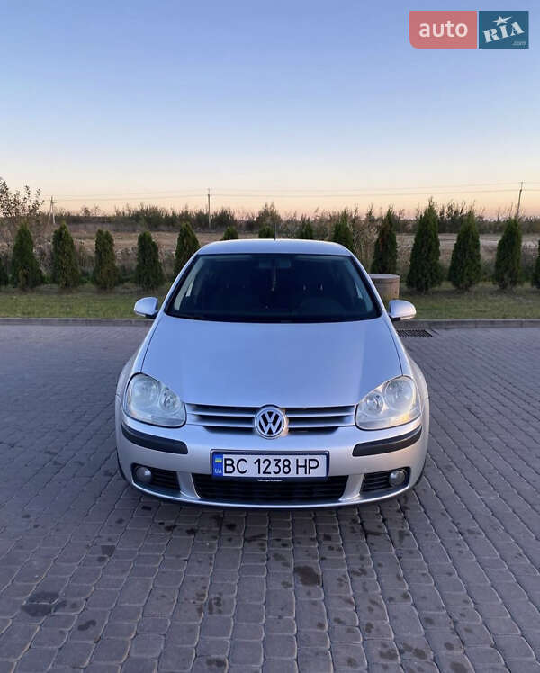 Хетчбек Volkswagen Golf 2006 в Вінниці