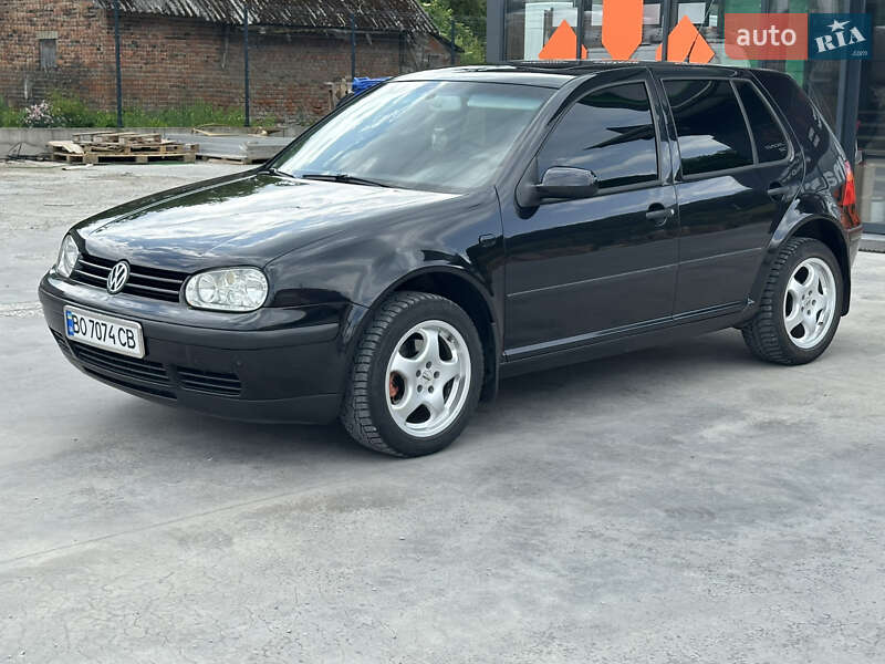Volkswagen Golf 2000