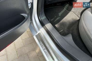 Хэтчбек Volkswagen Golf 2008 в 