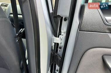 Хэтчбек Volkswagen Golf 2008 в 