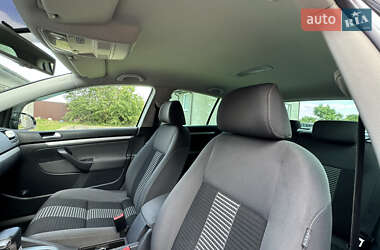 Хэтчбек Volkswagen Golf 2008 в 
