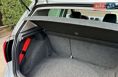 Хэтчбек Volkswagen Golf 2008 в 