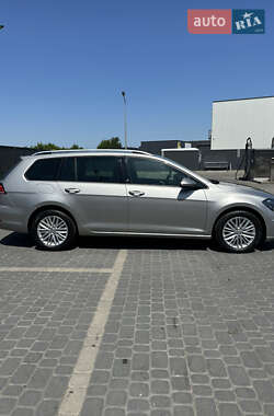 Универсал Volkswagen Golf 2017 в 