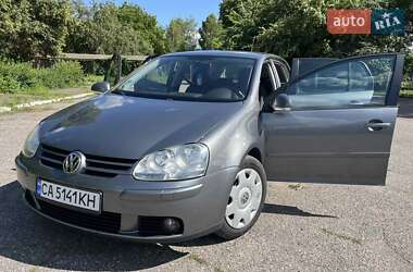 Хэтчбек Volkswagen Golf 2007 в Золотоноше