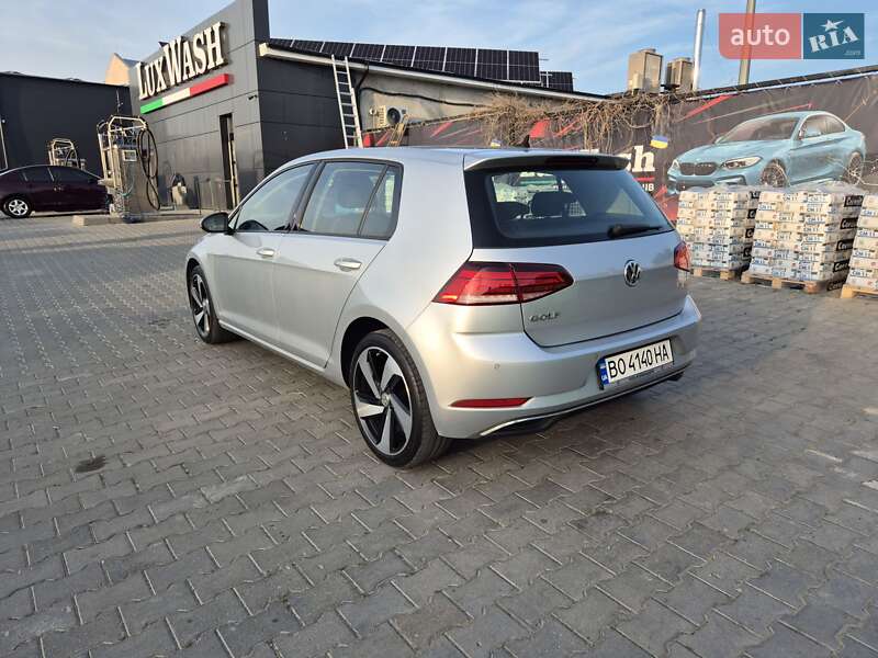 Хэтчбек Volkswagen Golf 2018 в Тернополе