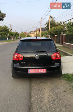 Хэтчбек Volkswagen Golf 2008 в 