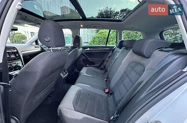 Универсал Volkswagen Golf 2017 в 