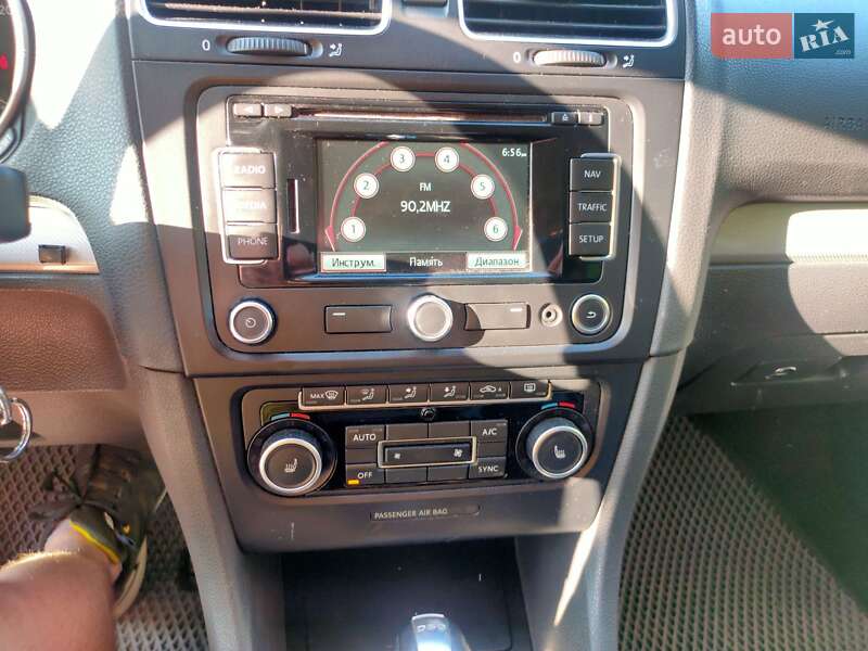 Універсал Volkswagen Golf 2013 в Луцьку