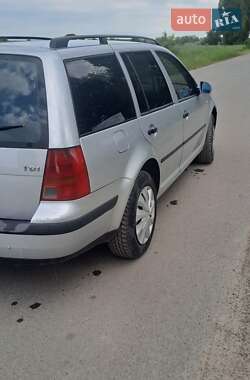 Універсал Volkswagen Golf 2000 в 