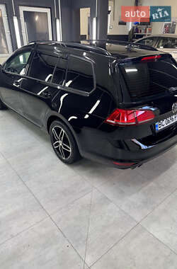 Универсал Volkswagen Golf 2014 в 