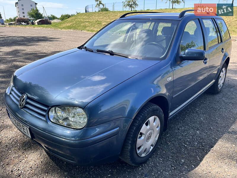 Volkswagen Golf 2003