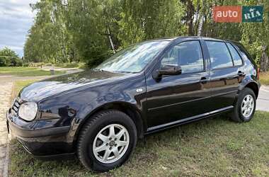 Хэтчбек Volkswagen Golf 2003 в Ахтырке