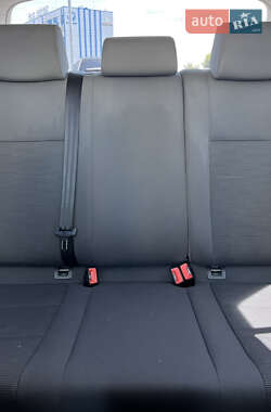 Хэтчбек Volkswagen Golf 2006 в 