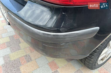 Хэтчбек Volkswagen Golf 2000 в 