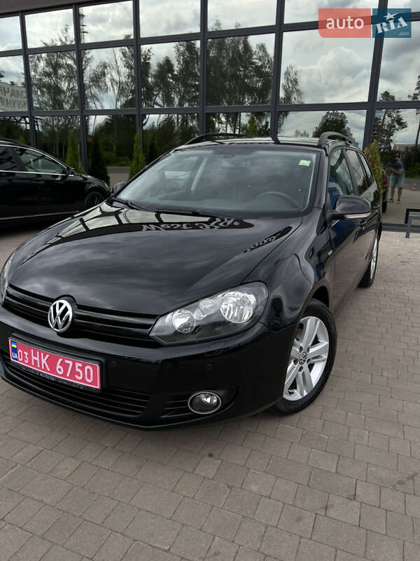 Универсал Volkswagen Golf 2012 в 