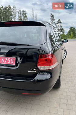 Универсал Volkswagen Golf 2012 в 