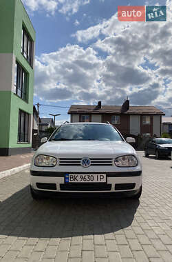 Универсал Volkswagen Golf 2000 в 