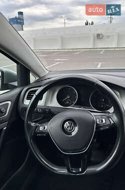 Универсал Volkswagen Golf 2014 в 