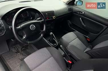 Универсал Volkswagen Golf 2001 в 
