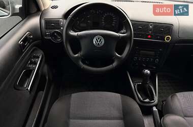 Универсал Volkswagen Golf 2001 в 