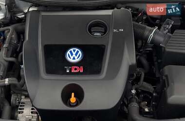 Универсал Volkswagen Golf 2001 в 