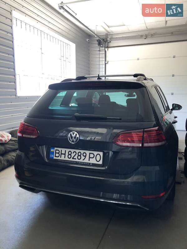 Универсал Volkswagen Golf 2018 в Одессе