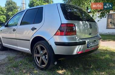 Хэтчбек Volkswagen Golf 2003 в Львове