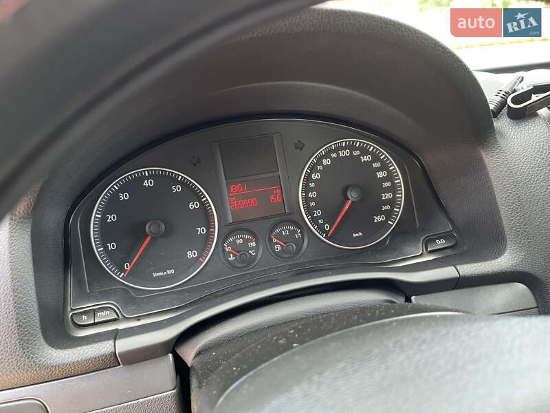 Универсал Volkswagen Golf 2007 в Яготине