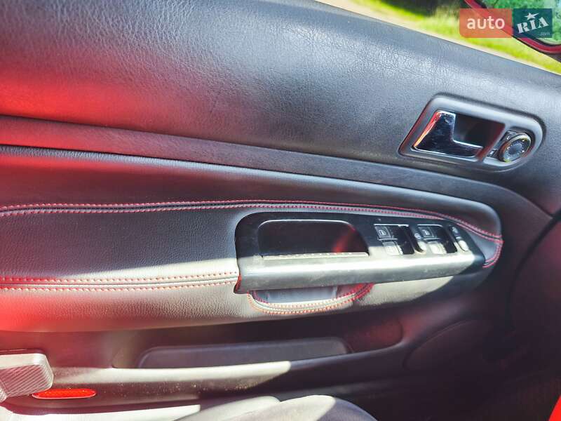 Хетчбек Volkswagen Golf 1998 в Ніжині